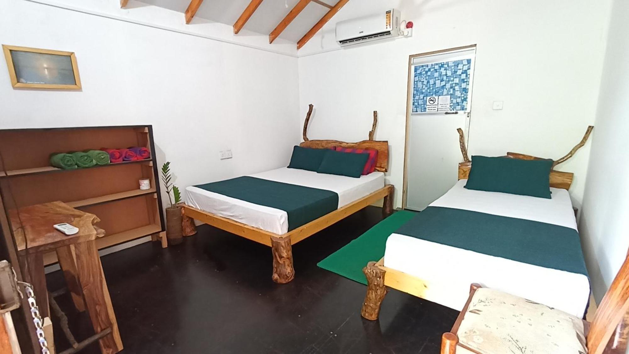 Nature Beach Huts Trincomalee Exterior foto